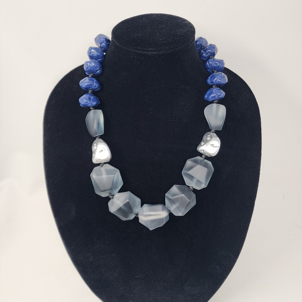 Oversized Blue Gray Beaded Statement Necklace Silver‎ Tone Chain Adjustable